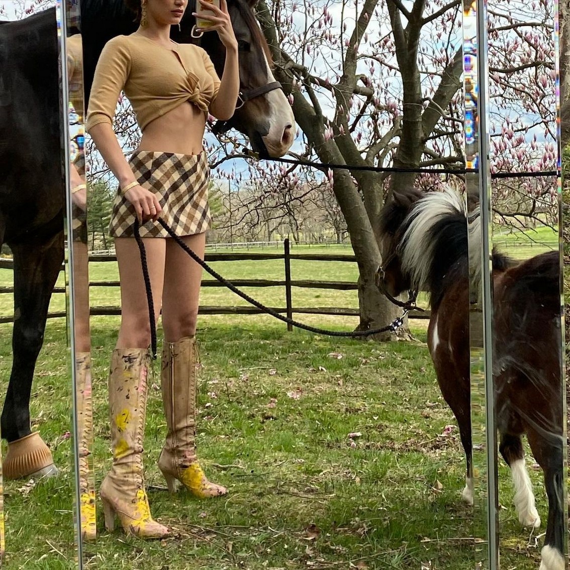 bella-hadid-sexy-in-short-skirt-thefappening-cfd-6 bella hadid sexy in short skirt thefappening cfd 6