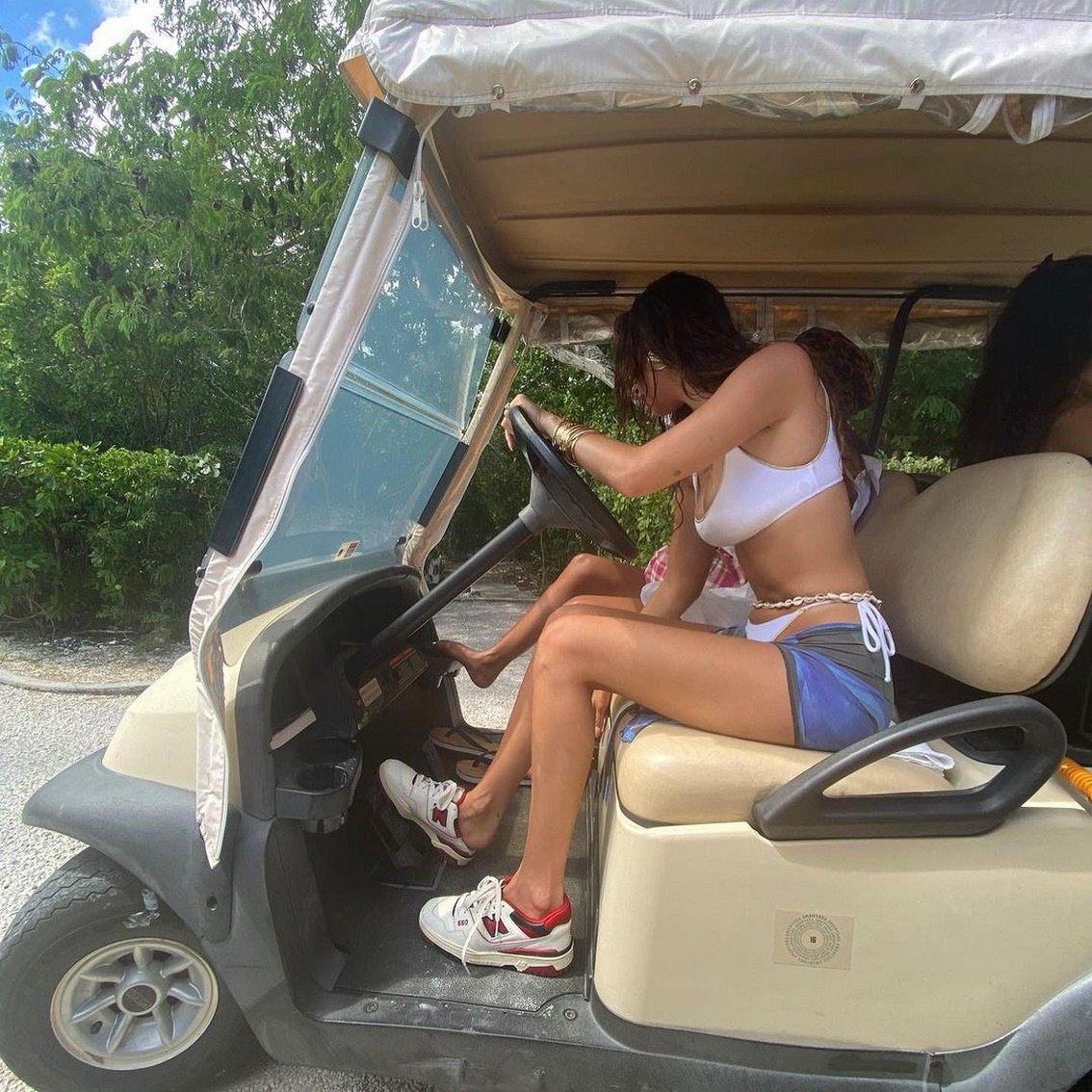 bella-hadid-sexy-on-vacation-in-mexico-thefappening-cfd-3 bella hadid sexy on vacation in mexico thefappening cfd 3