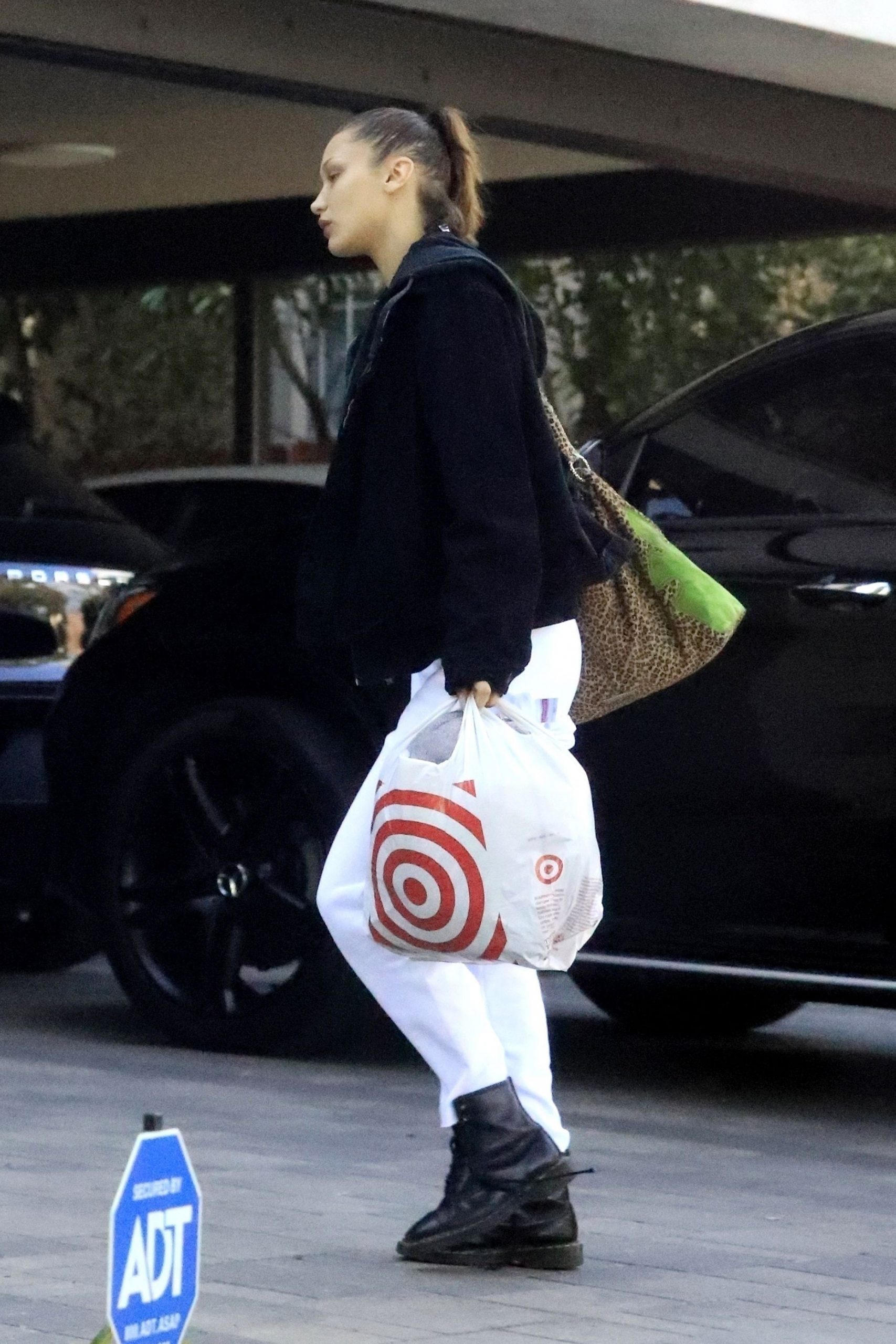 bella hadid showed off her tits in los angeles thefappening pro 5 scaled 1