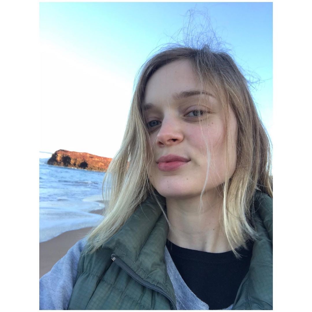 bella-heathcote-sexy-6 bella heathcote sexy 6