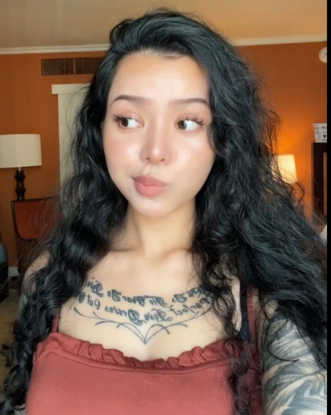 bella-poarch-selfie-thefappening-cfd-8 Bella Poarch Cute Selfie