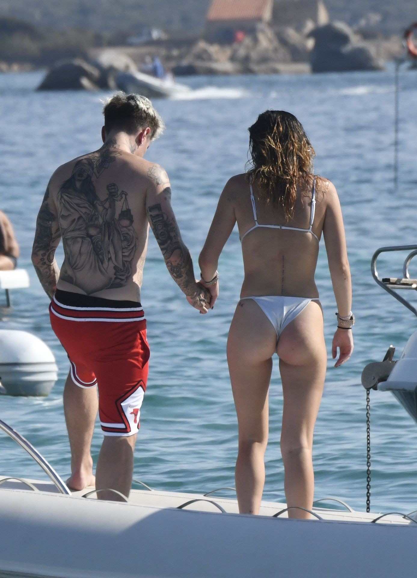 bella-thorne-ass-bikini-thefappening-cfd-19 Bella Thorne and Benjamin Mascolo Sexy