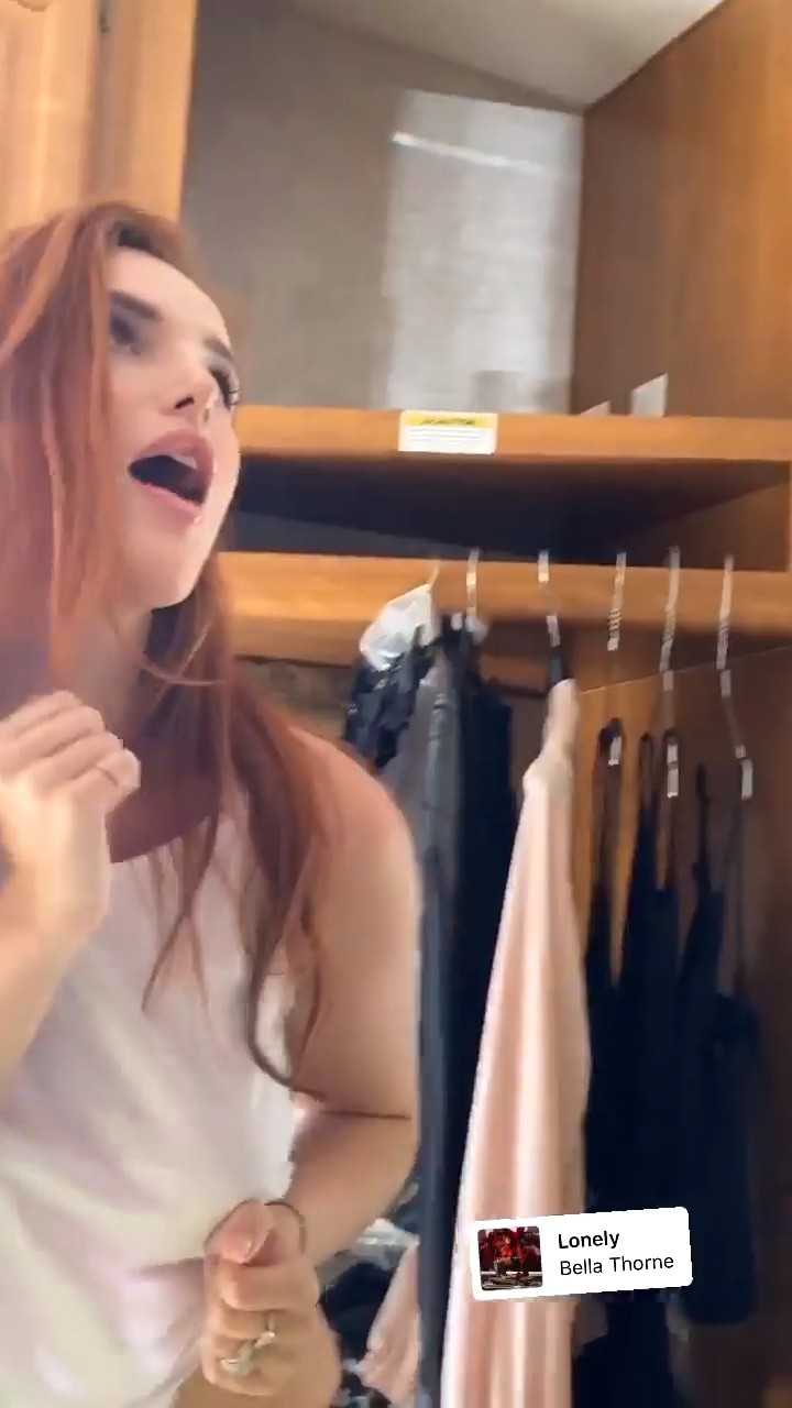 bella-thorne-braless-thefappening-cfd-8 bella thorne braless thefappening cfd 8