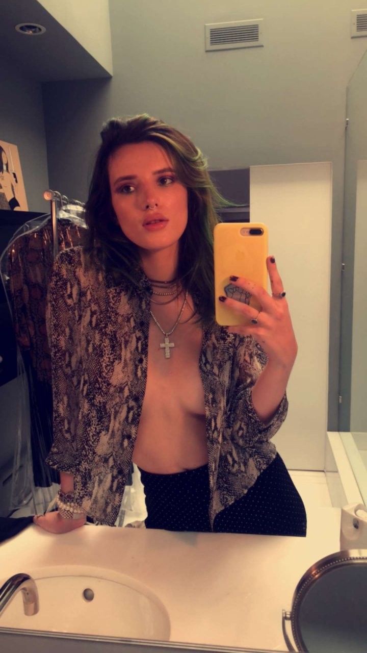 bella-thorne-leaked-thefappening-cfd-2 Bella Thorne Topless Selfie in the locker room