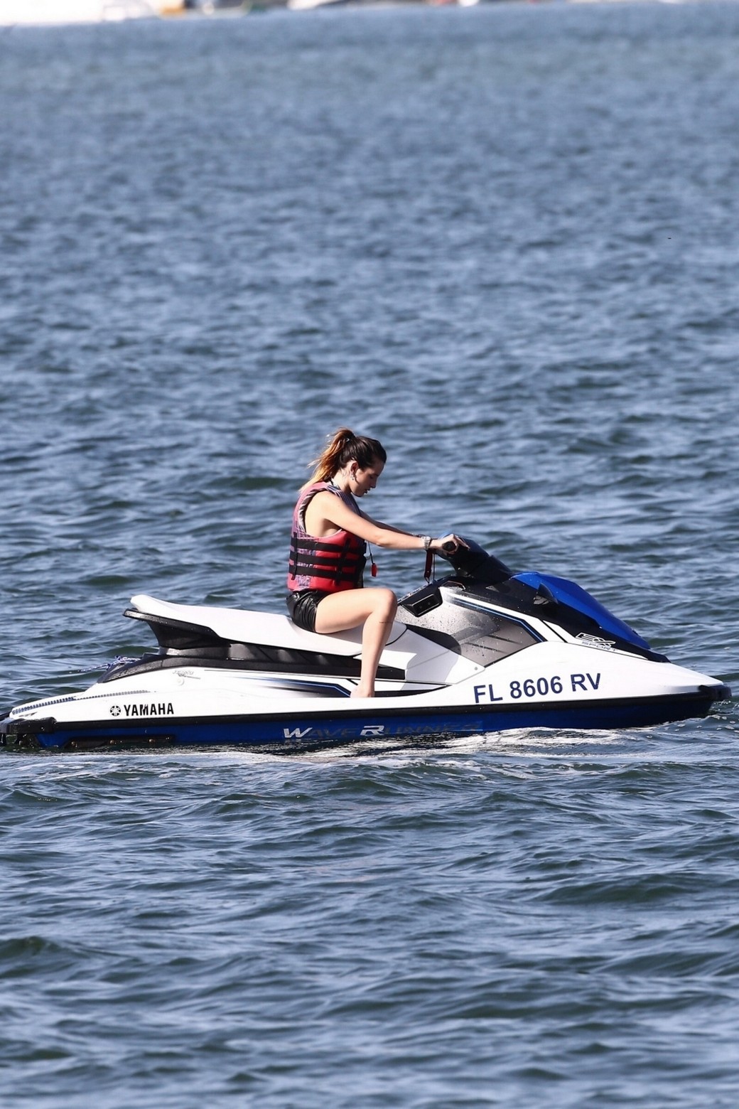 bella-thorne-sexy-jetski-10 bella thorne sexy jetski 10