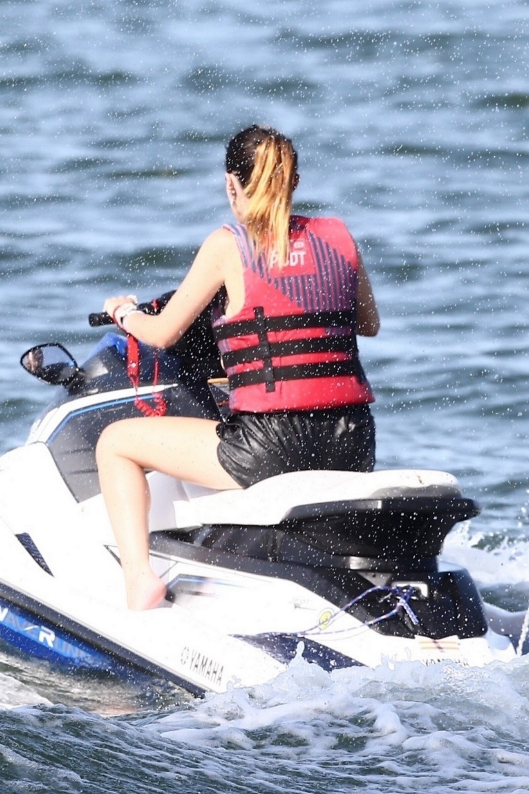 bella-thorne-sexy-jetski-23 bella thorne sexy jetski 23
