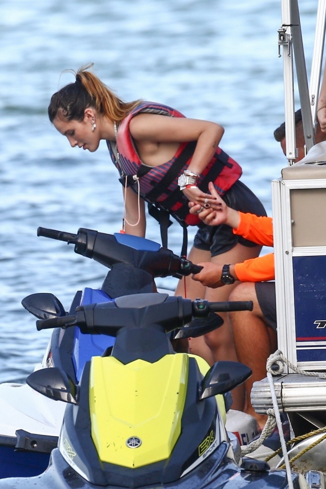 bella-thorne-sexy-jetski-3 bella thorne sexy jetski 3