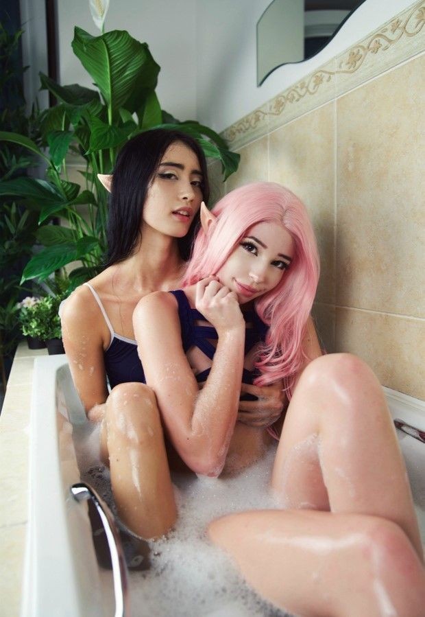 belle-delphine-nude-leaks-11 belle delphine nude leaks 11