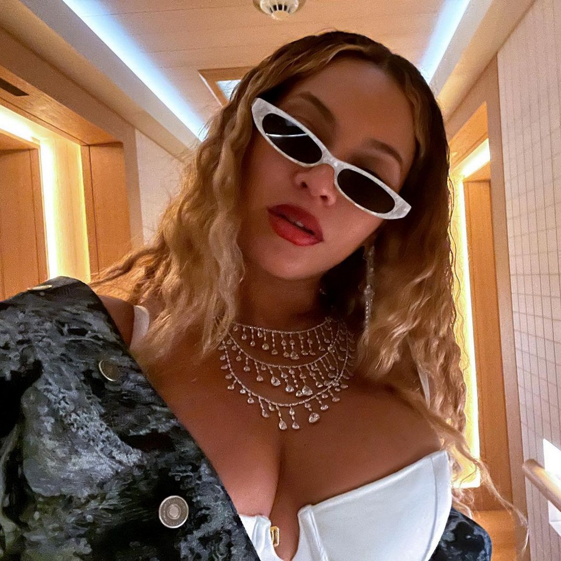 beyonce-big-tits-thefappening-cfd-7-1 Beyonce Huge Tits