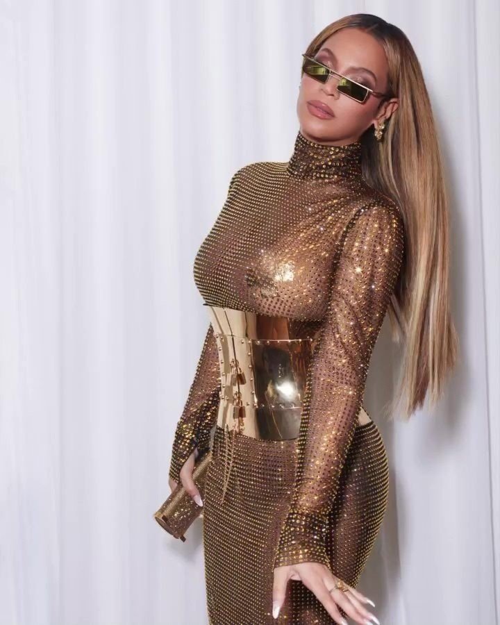 beyonce-knowles-braless-thefappening-cfd-4 Beyonce Knowles Boobs