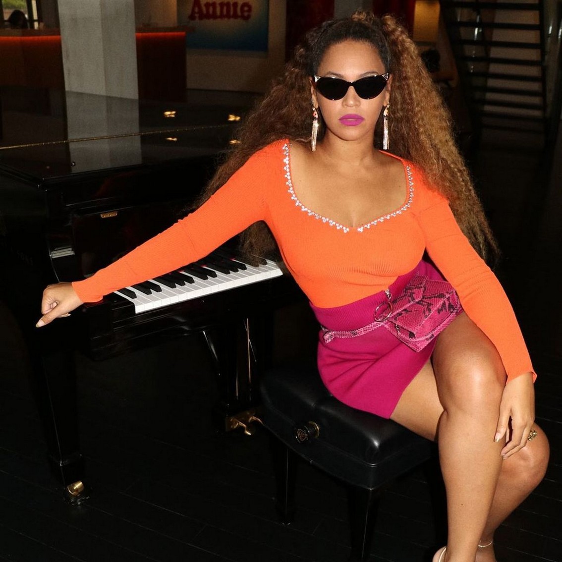 beyonce-sexy-legs-thefappening-cfd-3 Beyonce Upskirt