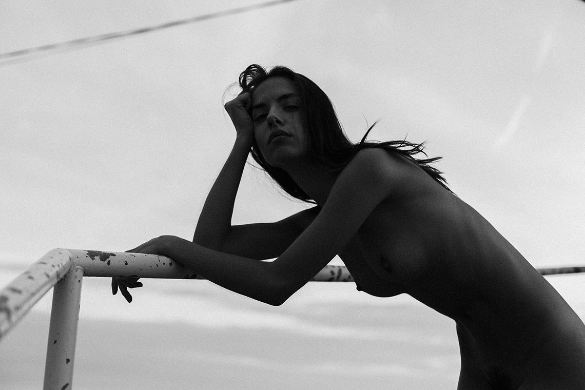 black white photo shoot maxime besse 10