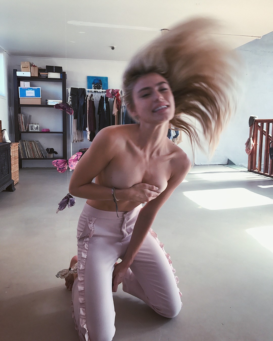 blair-sinnott-topless-sexy-19 blair sinnott topless sexy 19