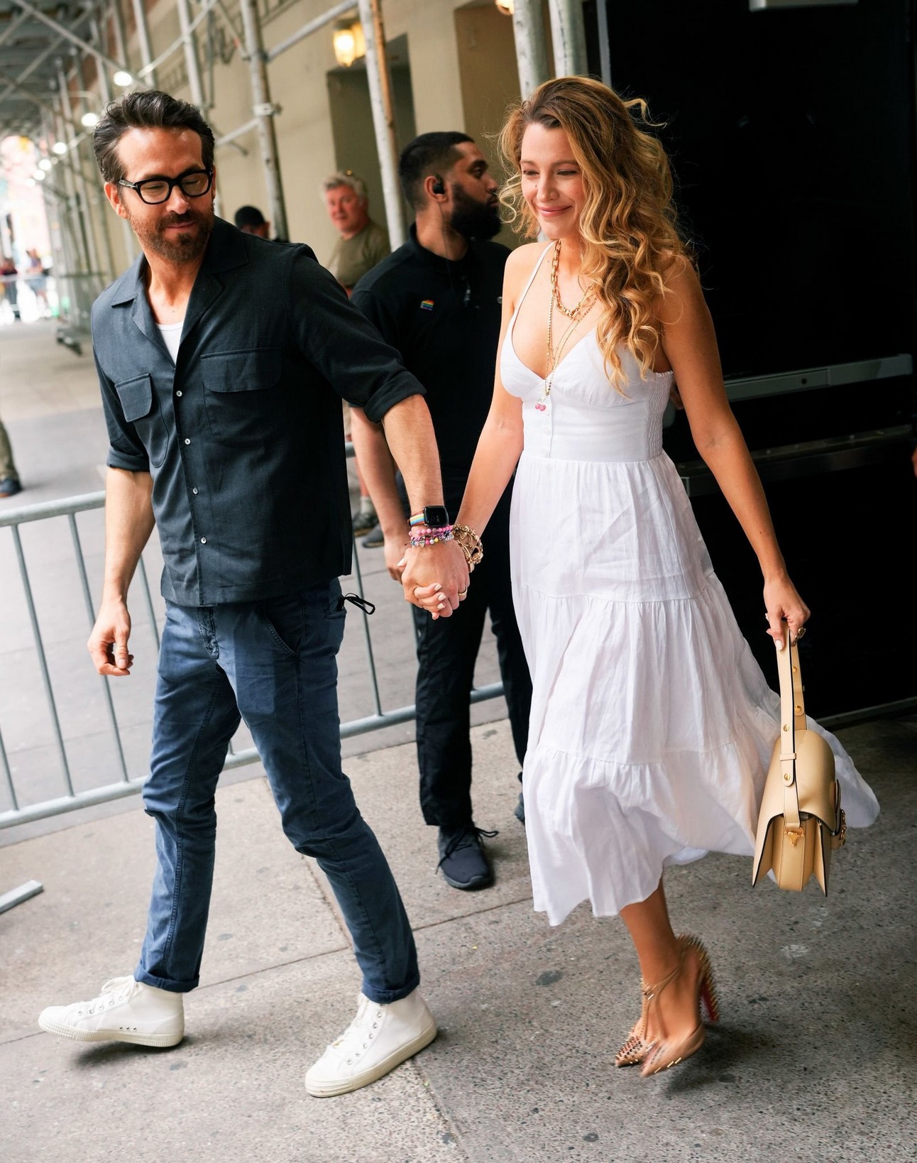 blake-lively-cleavage-thefappening-cfd-4 Blake Lively Cleavage