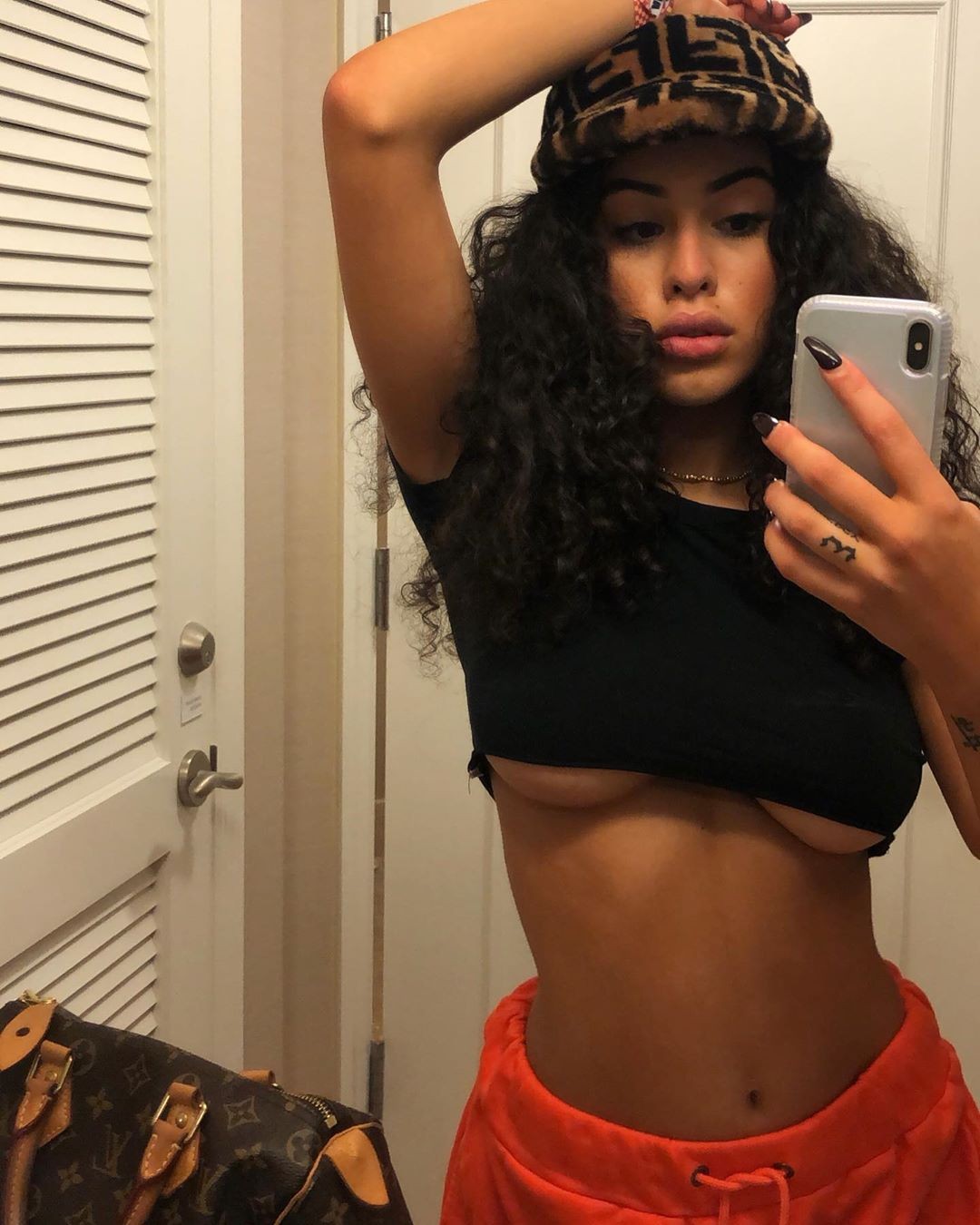 bonita-sorrentino-sexy-thefappening-cfd-12 Bonita Sorrentino Selfie