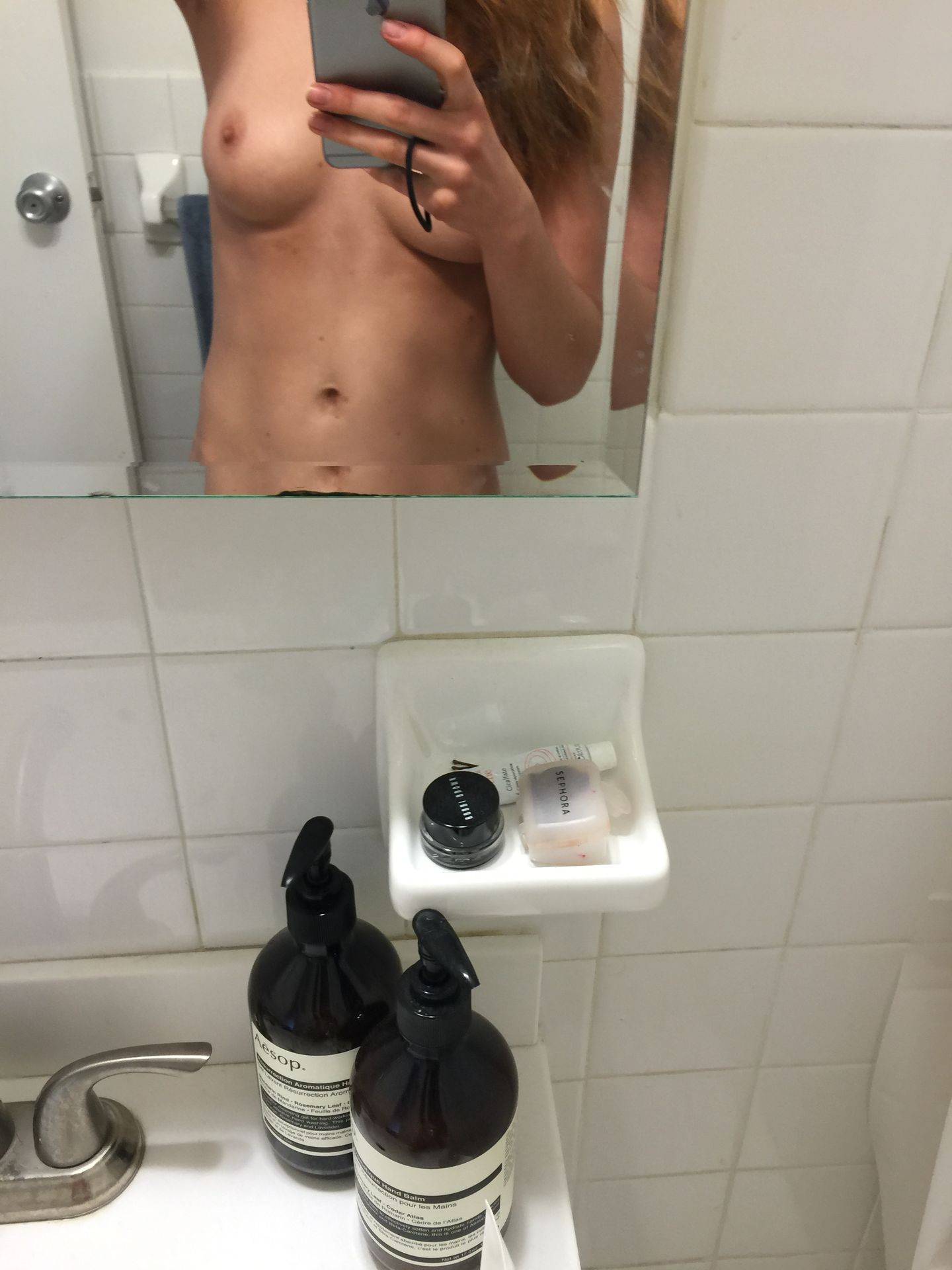 bonnie-wright-nude-leaks-15 bonnie wright nude leaks 15