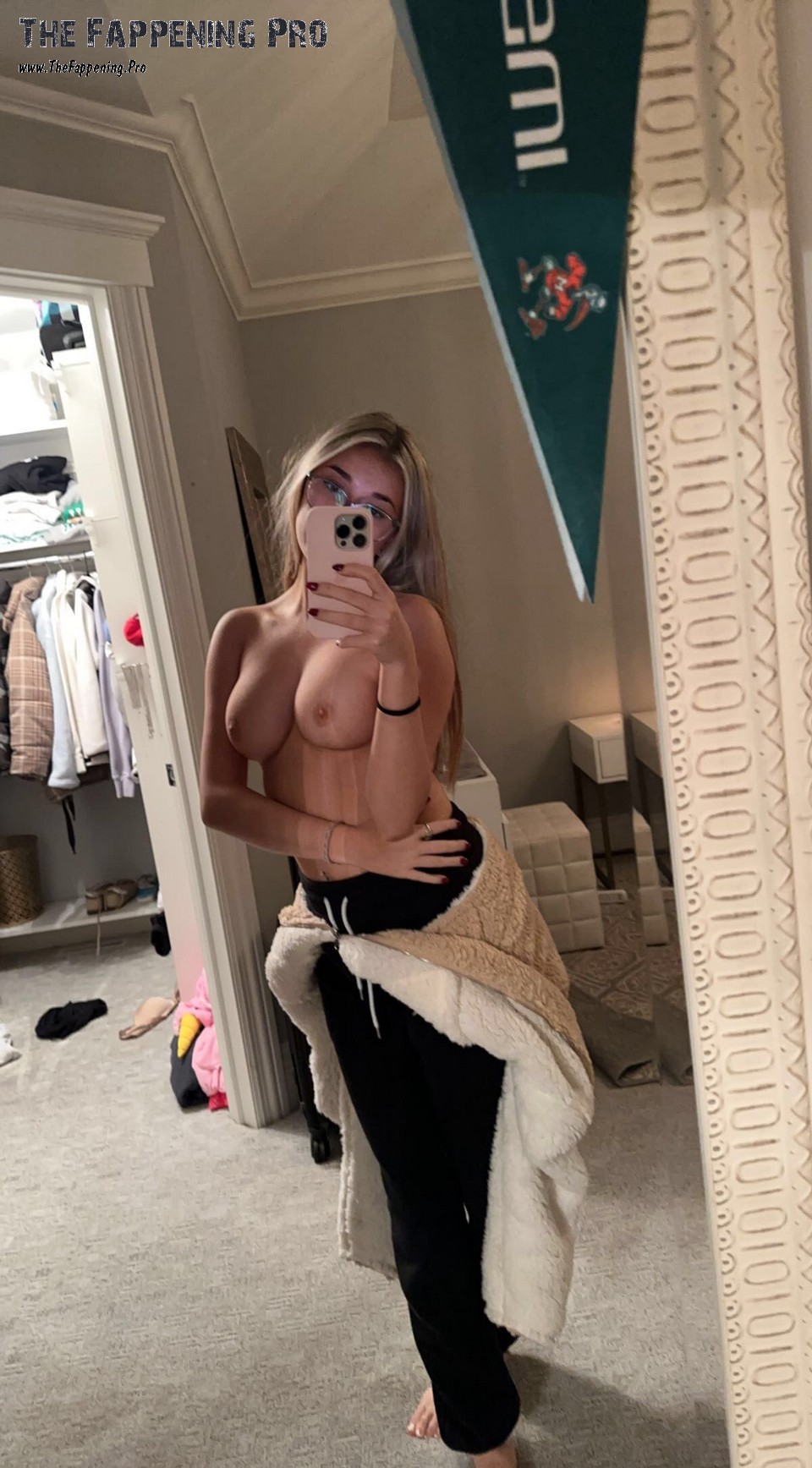 breckie-hill-nude-thefappening-cfd-90 breckie hill nude thefappening cfd 90
