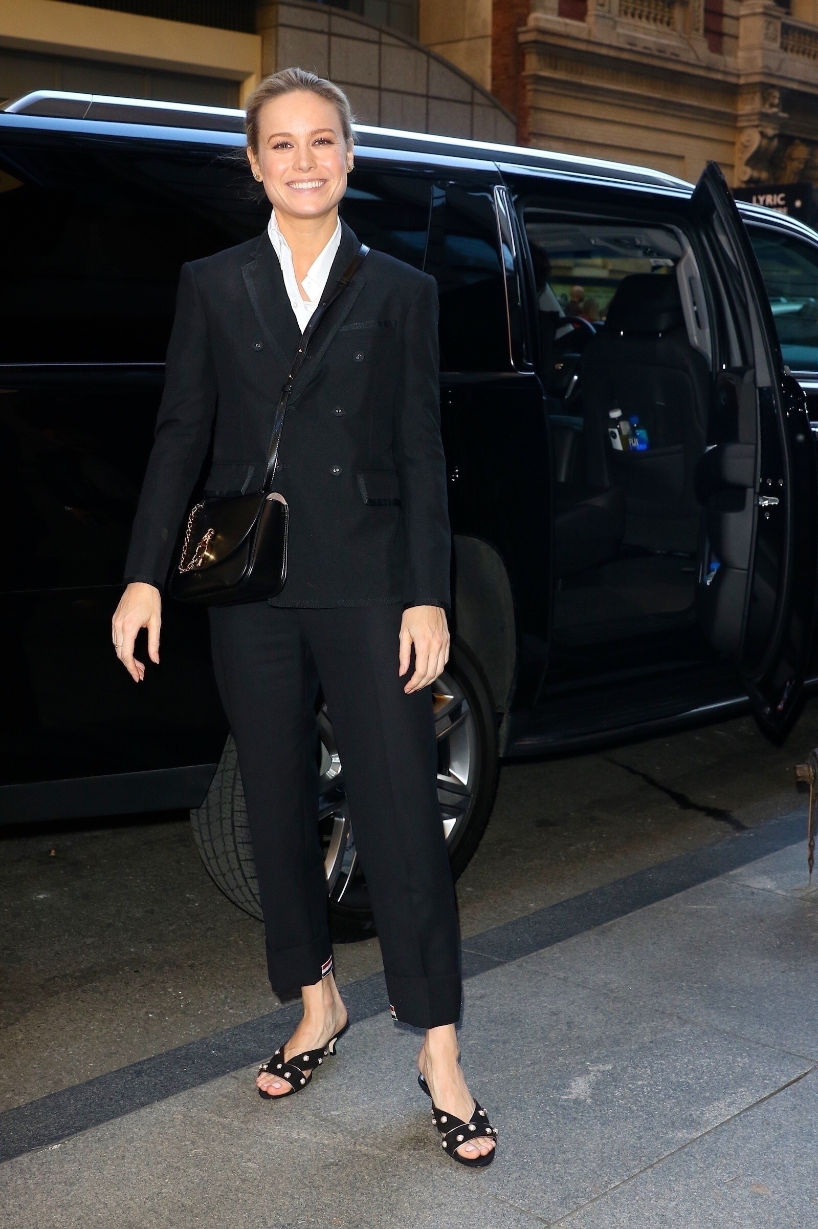 brie-larson-sexy-thefappening-cfd-4 Brie Larson in NYC, Apr 24 '19