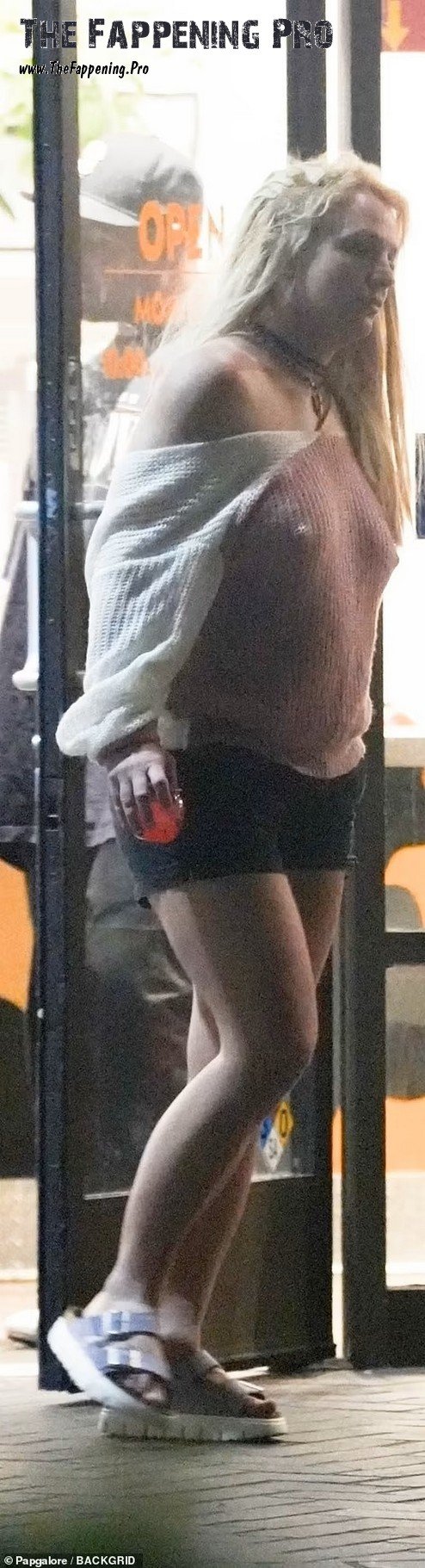britney-spears-braless-thefappening-cfd-4 britney spears braless thefappening cfd 4