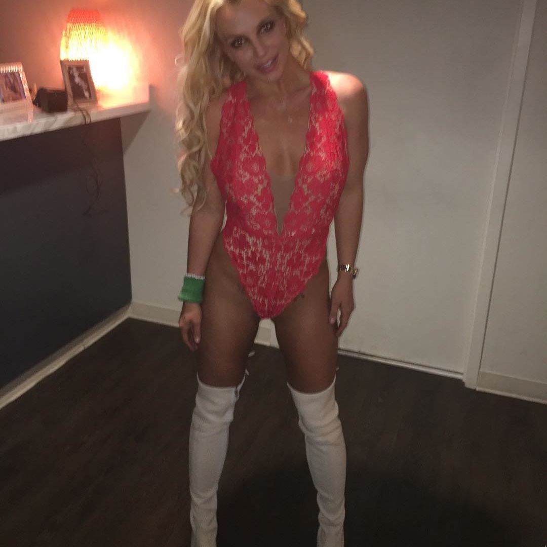 britney-spears-nude-2017-new-40 Britney Spears Hot