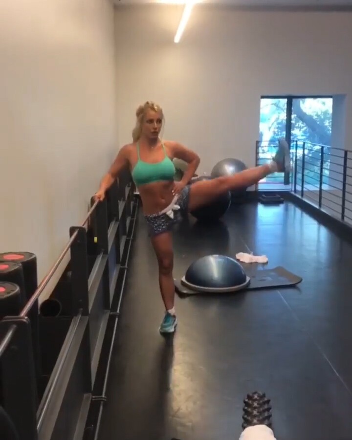 britney-spears-sexy-thefappening-cfd-22 britney spears sexy thefappening cfd 22