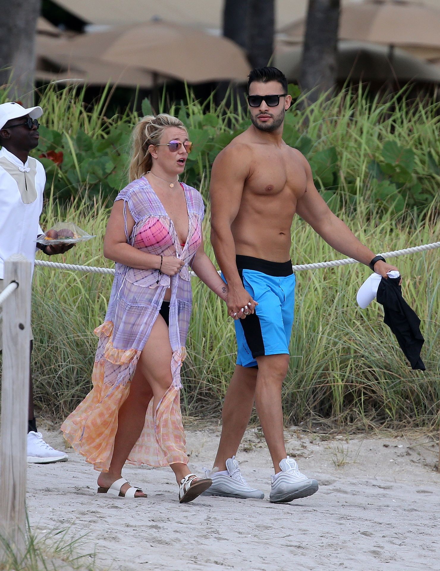 britney-spears-sexy-with-sam-asghari-1 britney spears sexy with sam asghari 1