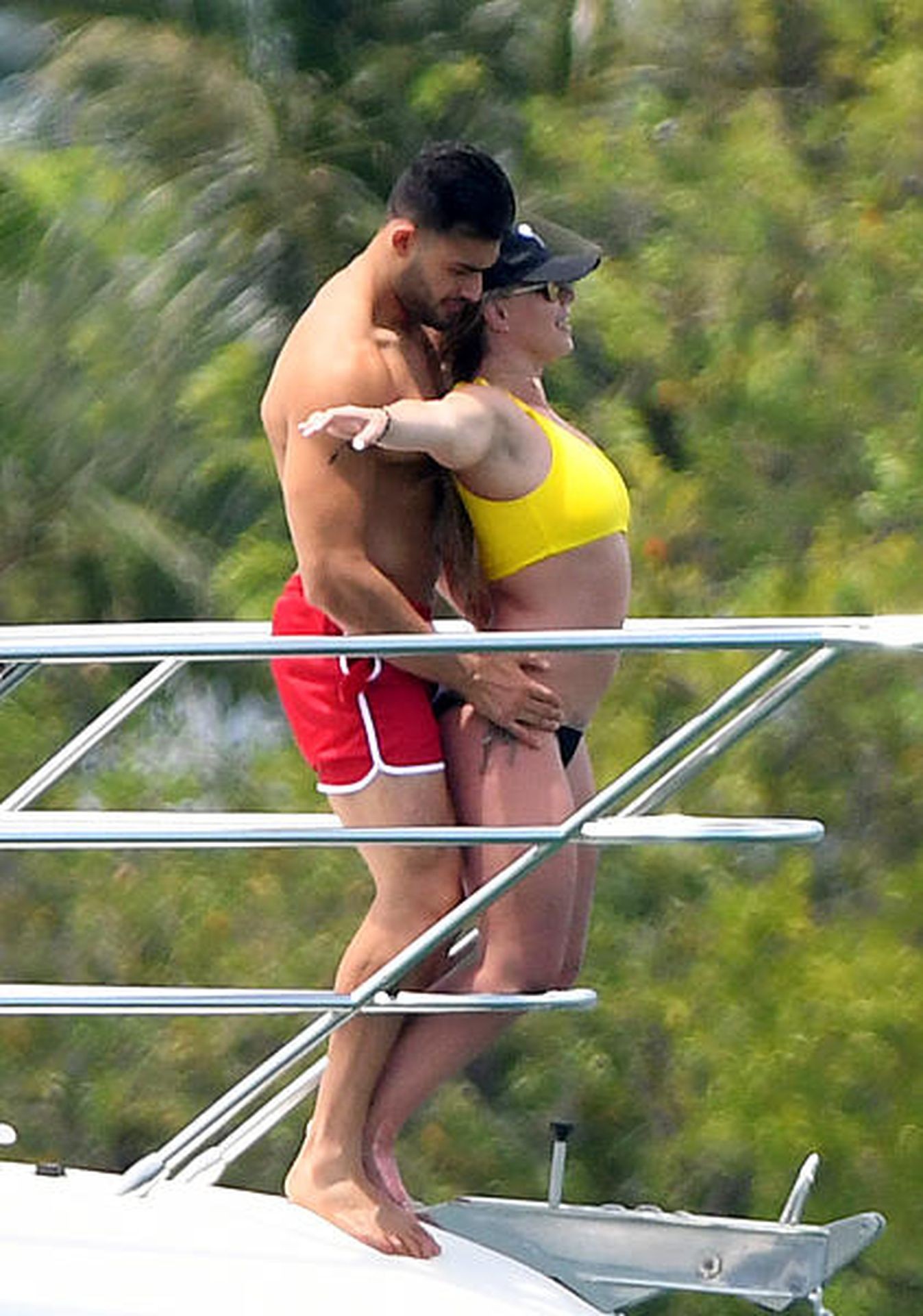 britney-spears-sexy-with-sam-asghari-10 britney spears sexy with sam asghari 10