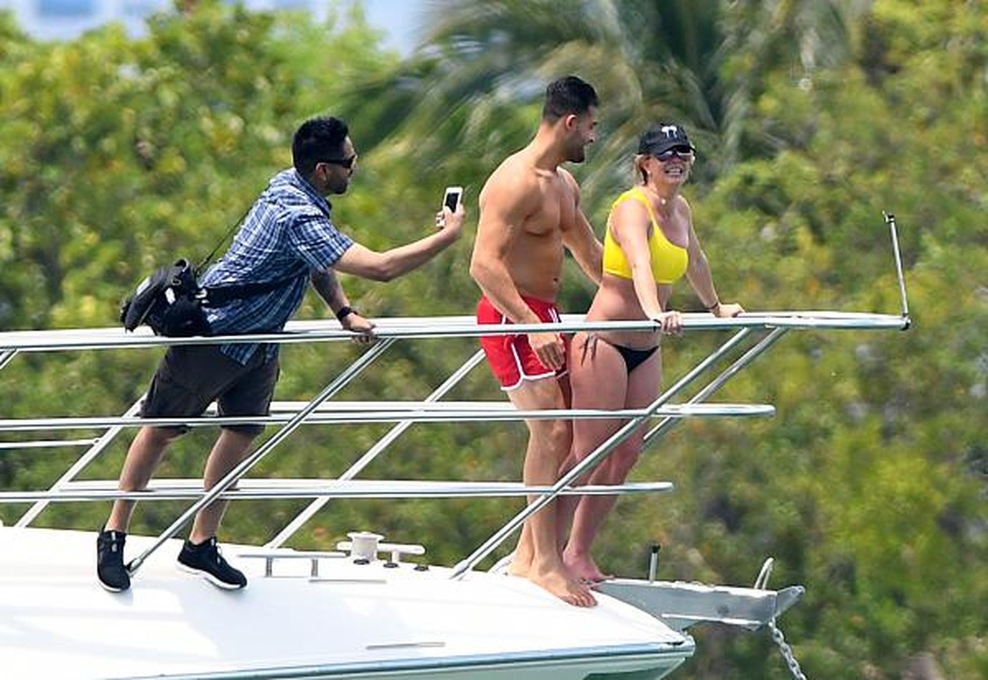 britney-spears-sexy-with-sam-asghari-12 britney spears sexy with sam asghari 12