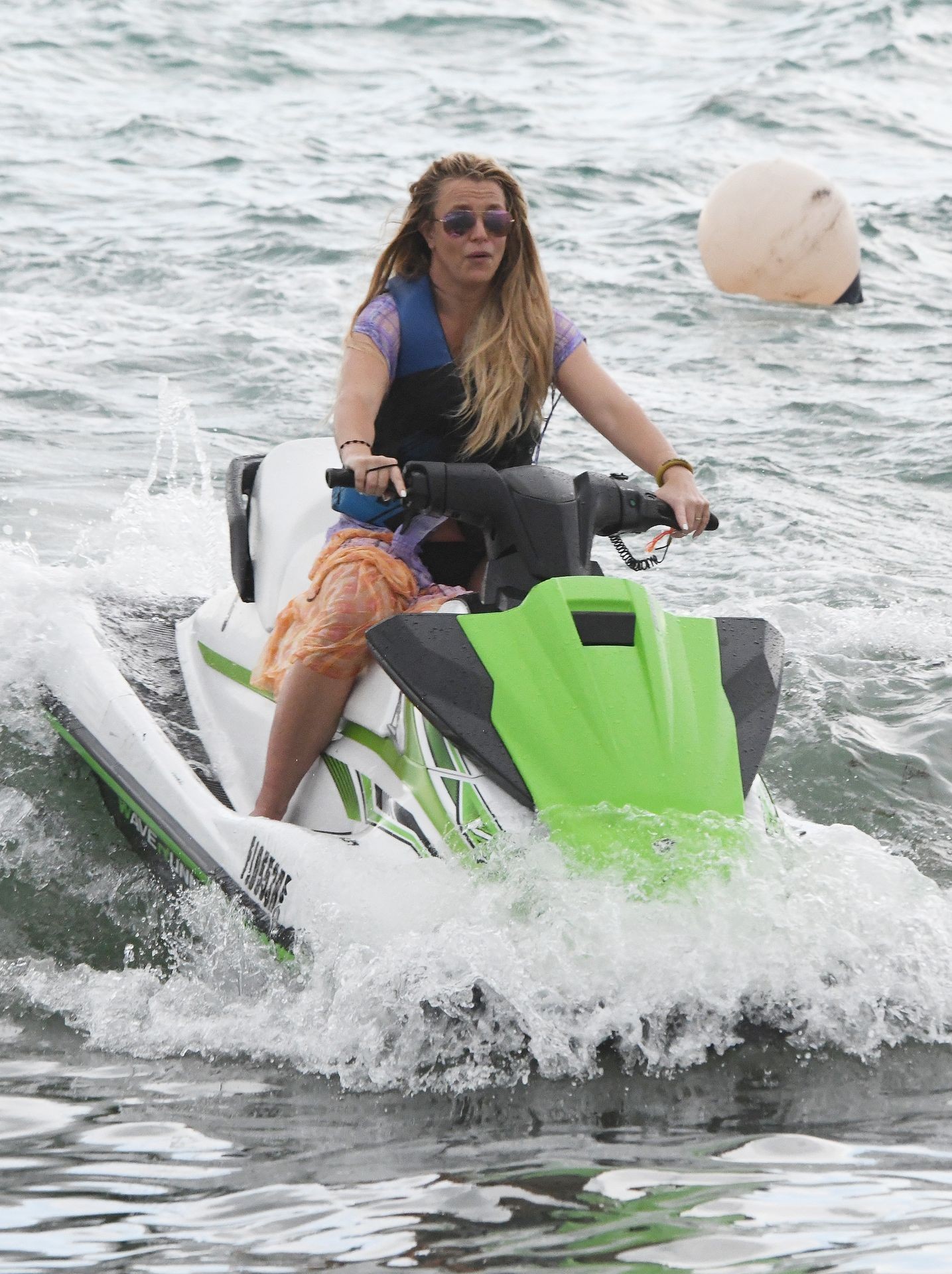 britney-spears-sexy-with-sam-asghari-14 britney spears sexy with sam asghari 14