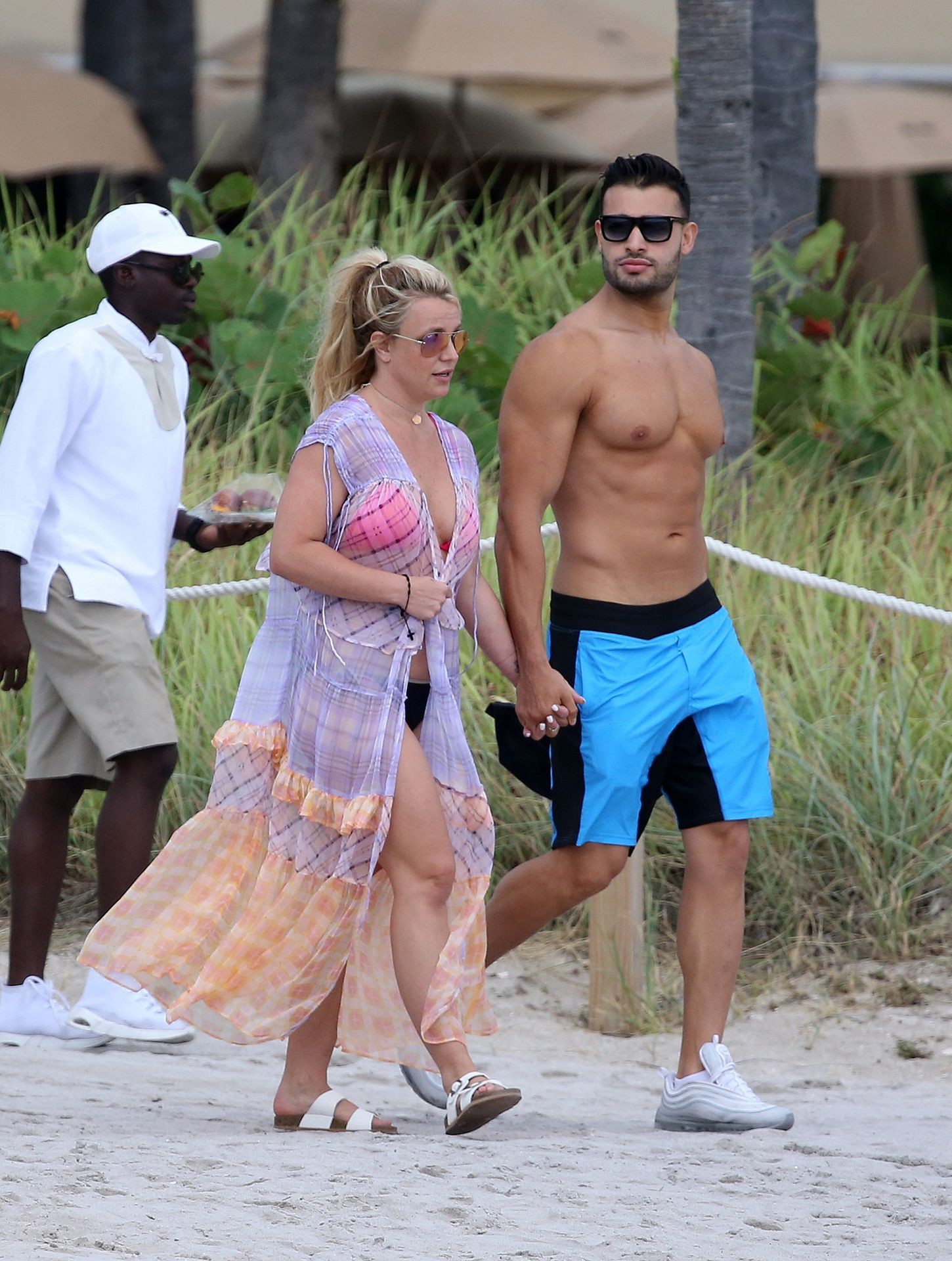 britney-spears-sexy-with-sam-asghari-20 britney spears sexy with sam asghari 20