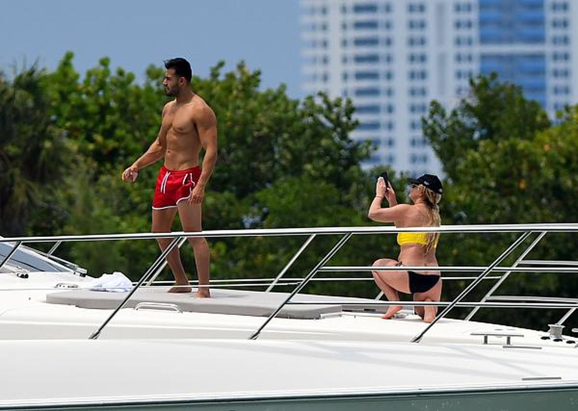 britney-spears-sexy-with-sam-asghari-21 britney spears sexy with sam asghari 21