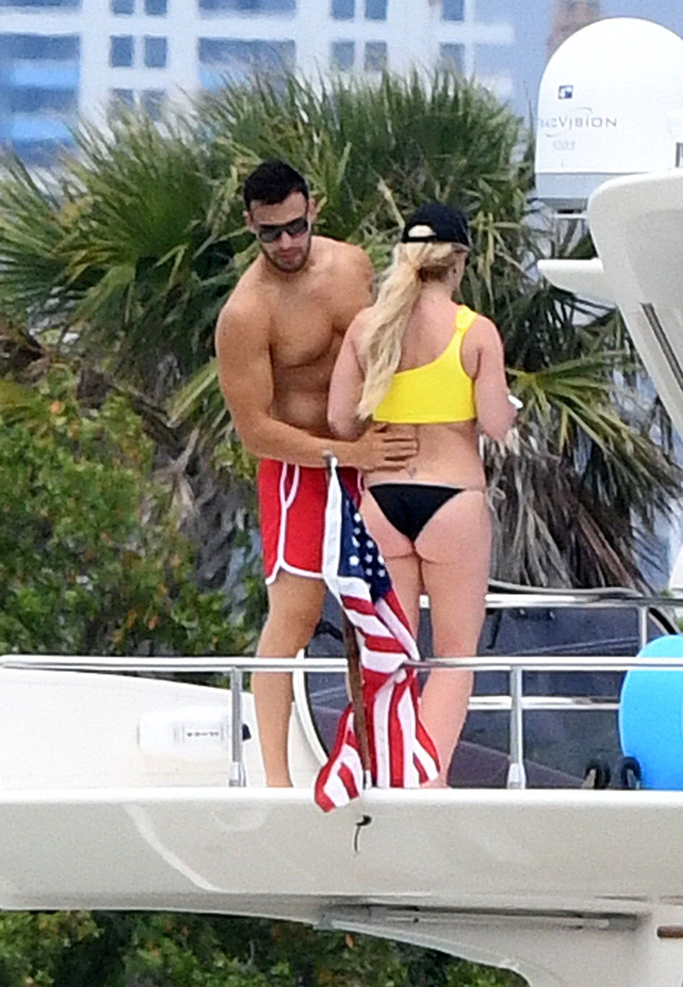 britney-spears-sexy-with-sam-asghari-29 britney spears sexy with sam asghari 29