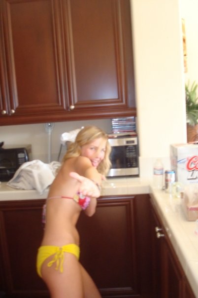 britt-robertson-nude-sexy-10 Britt Robertson Sexy