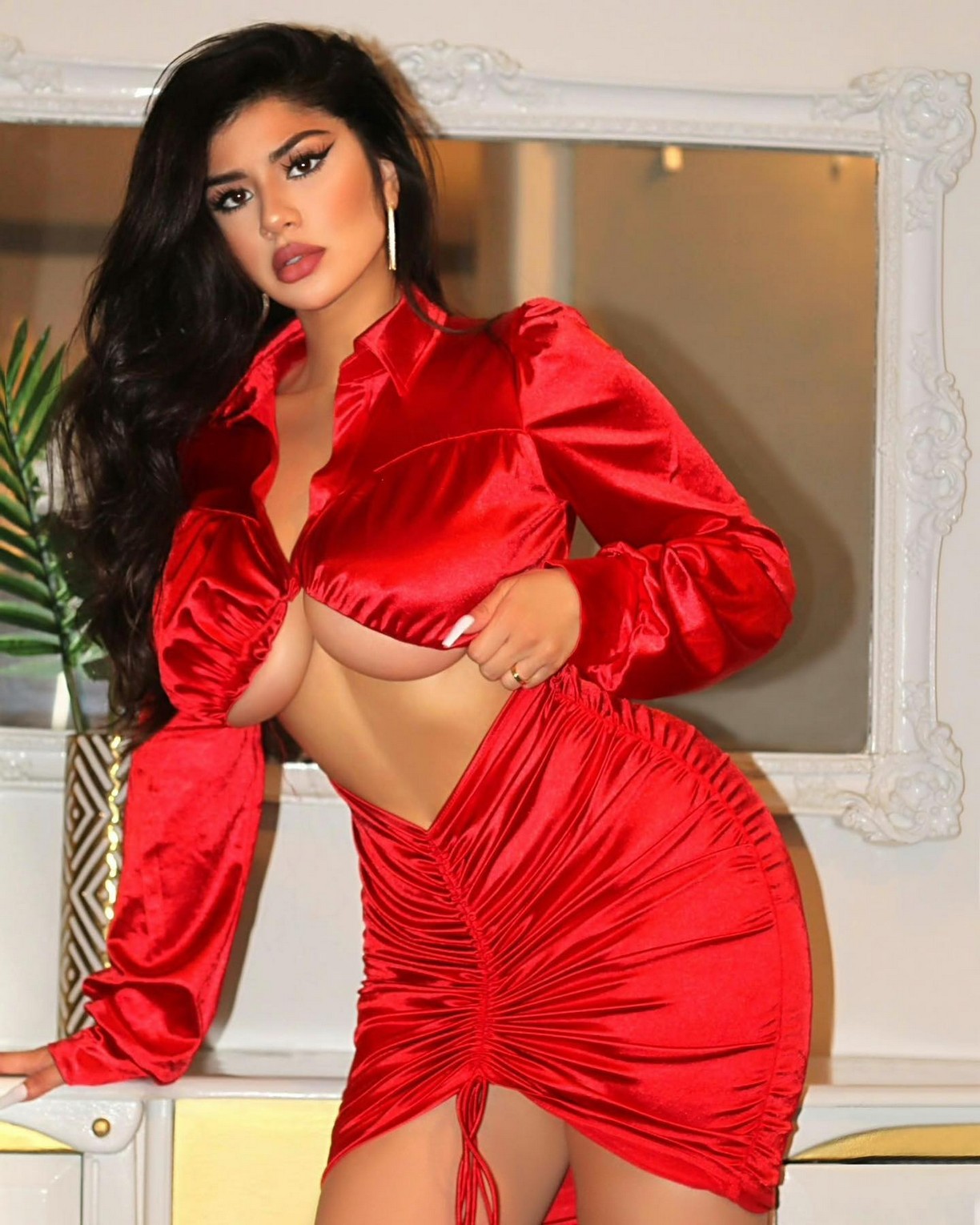brittany-santos-sexy-on-valentines-day-thefappening-cfd-4 Brittany Santos Underboobs
