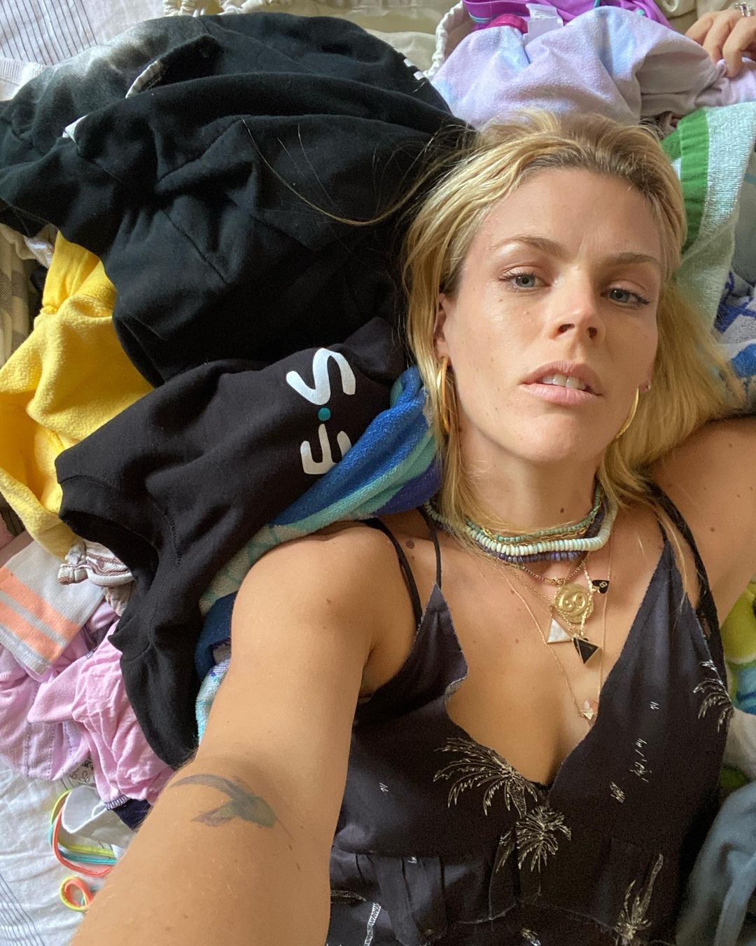 busy-philipps-sexiest-pics-thefappeningpro-24 Busy Philipps Selfie