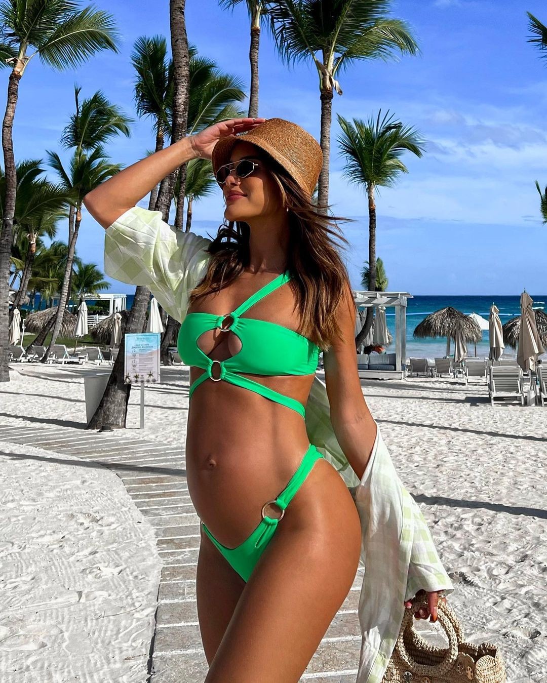 camila-coelho-sexy-pregnant-thefappening-cfd-4 Camila Coelho Baby Bump In A Bikini