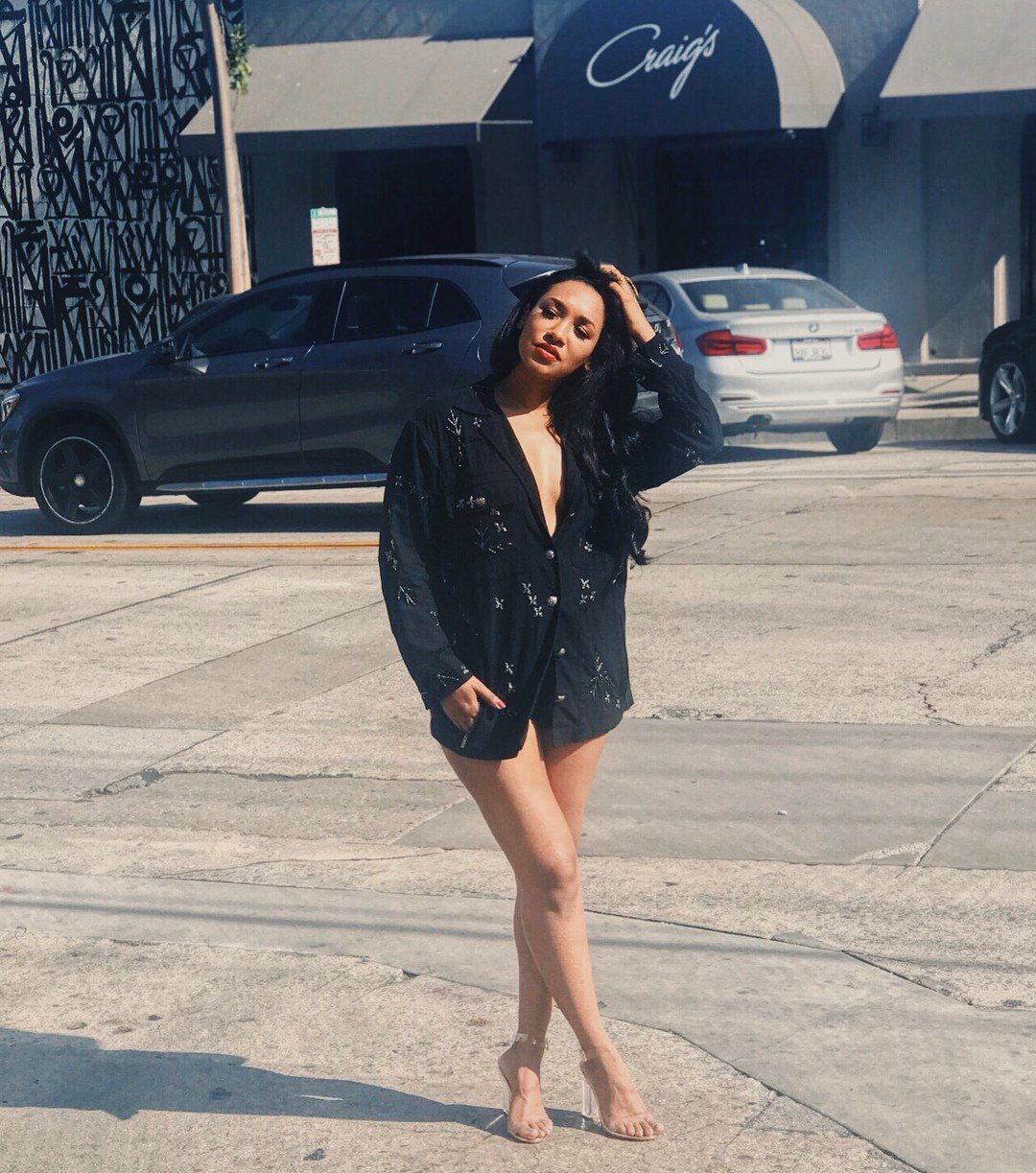 candice-patton-leggy-thefappening-cfd-4 Candice Patton Sexy Legs