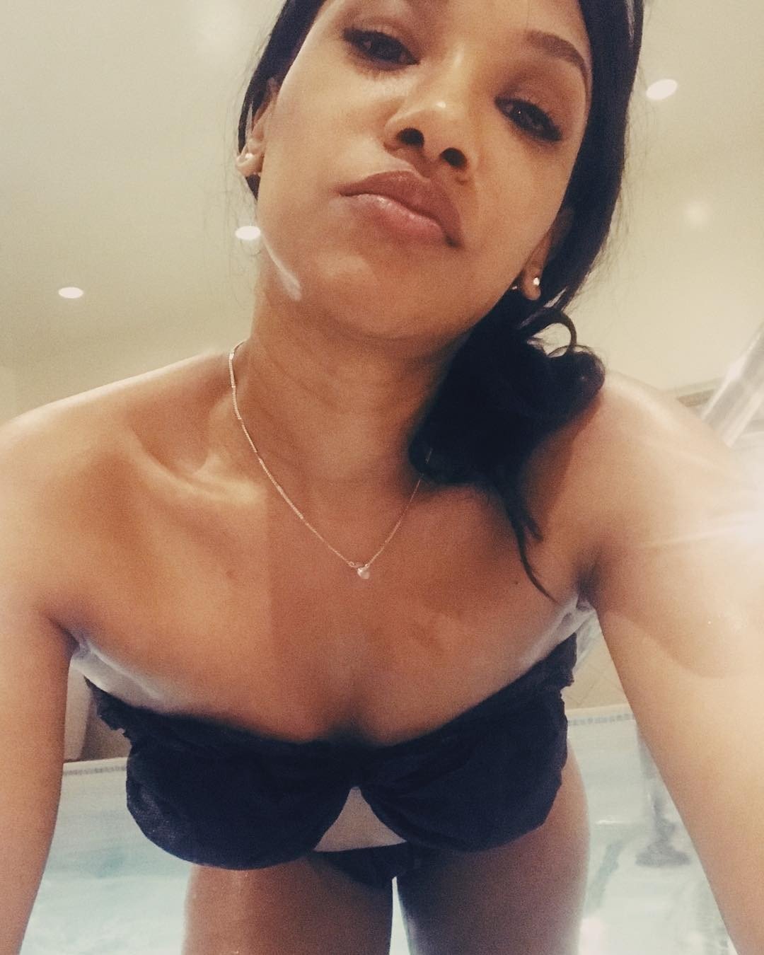 candice-patton-nude-thefappening-cfd-3 Candice Patton Leaked
