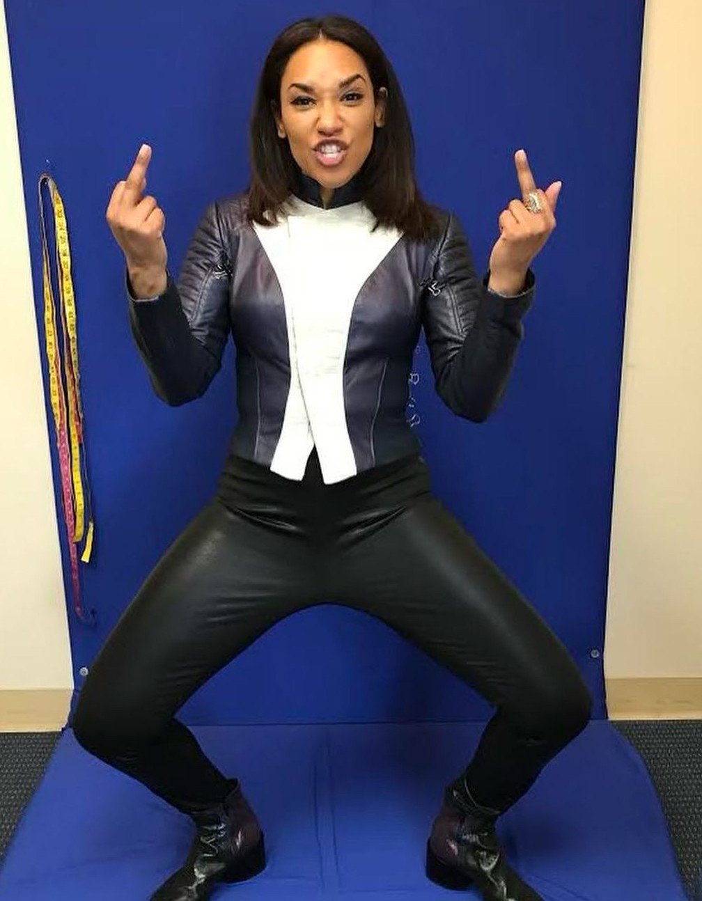 candice-patton-thefappening-cfd-3 Candice Patton Sexy Iris