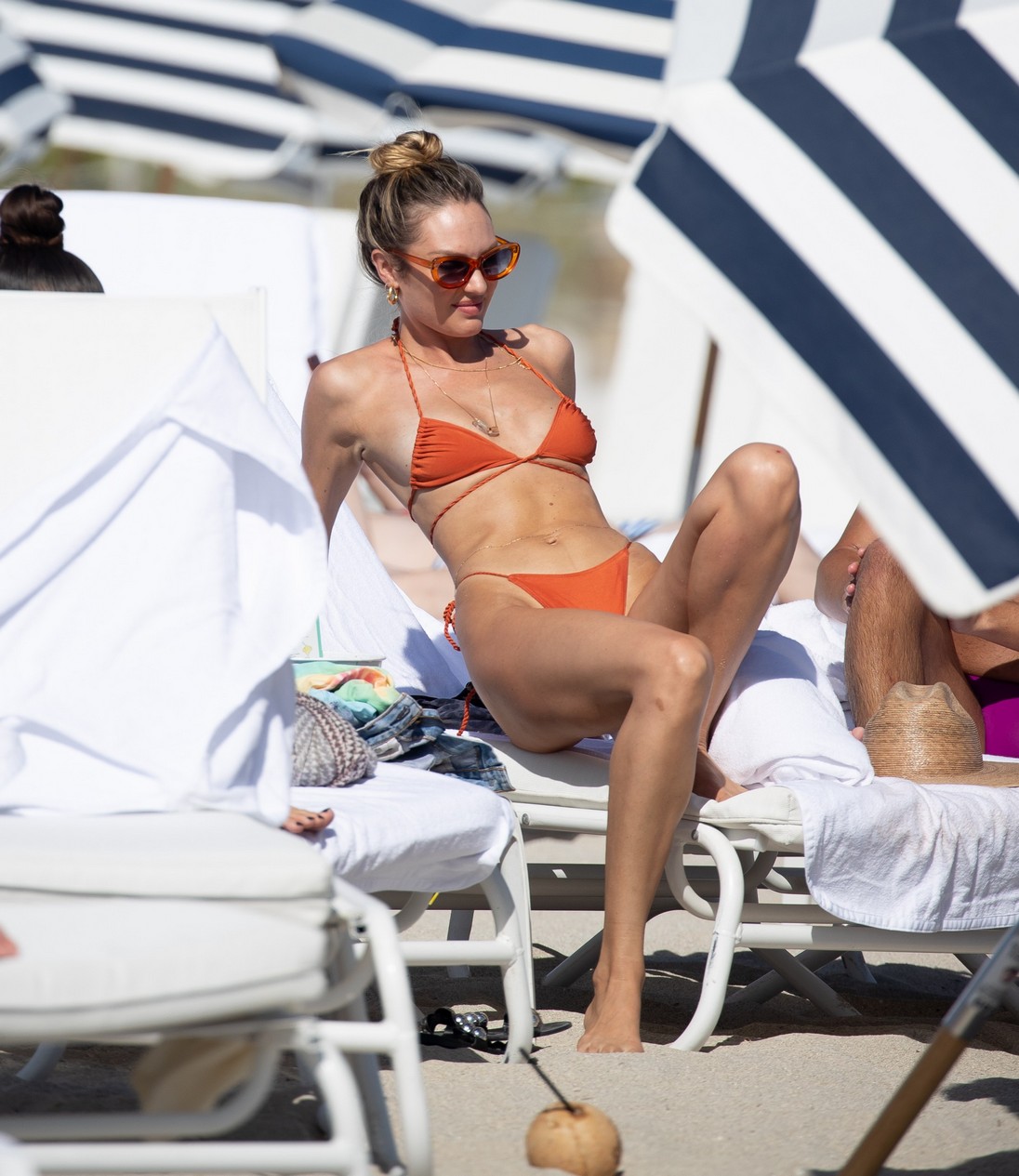 candice-swanepoel-ass-sexy-13 candice swanepoel ass sexy 13