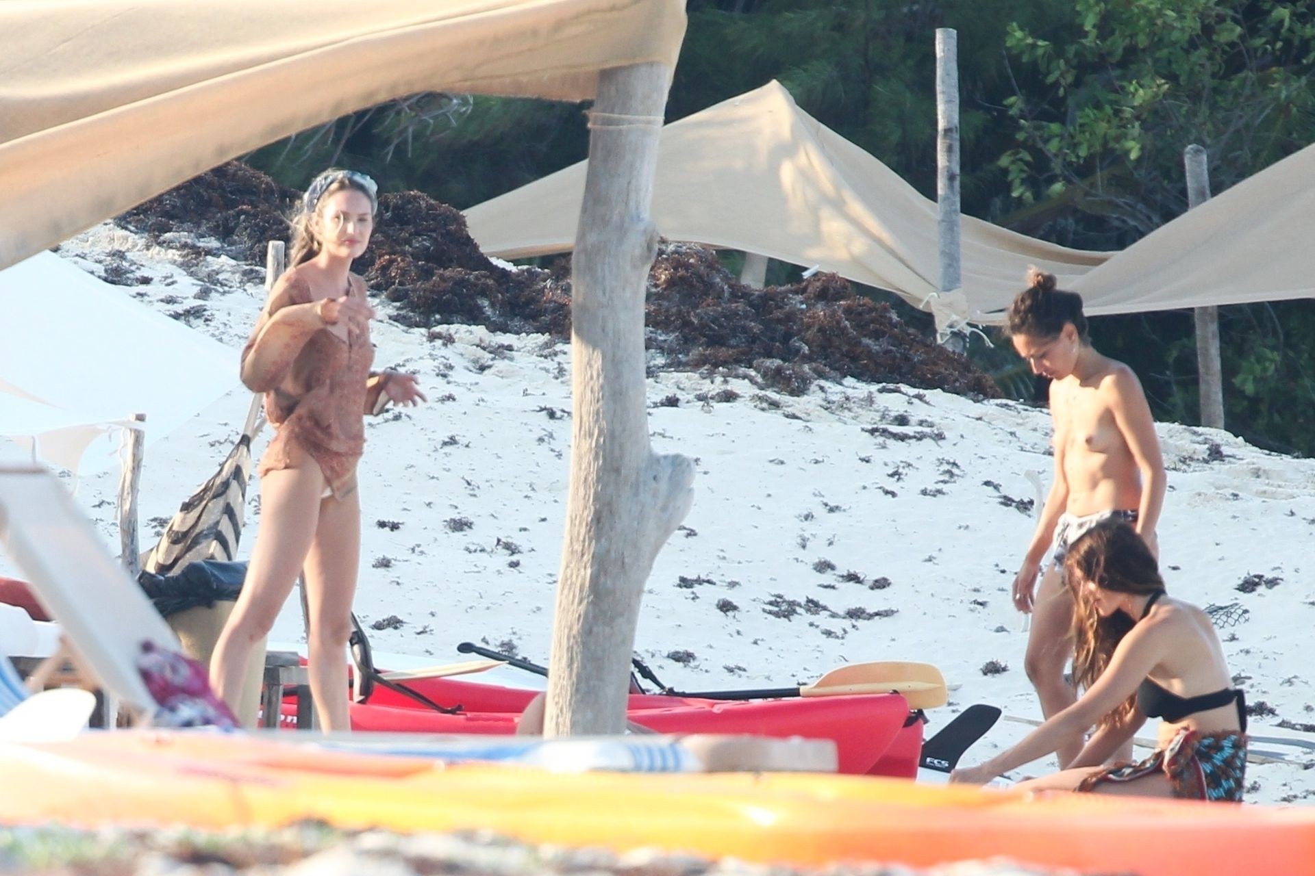 candice-swanepoel-nude-19 candice swanepoel nude 19