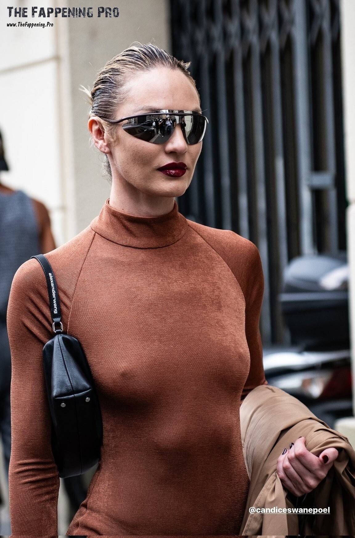 candice-swanepoel-pokies-thefappening-cfd-3 Candice Swanepoel Braless