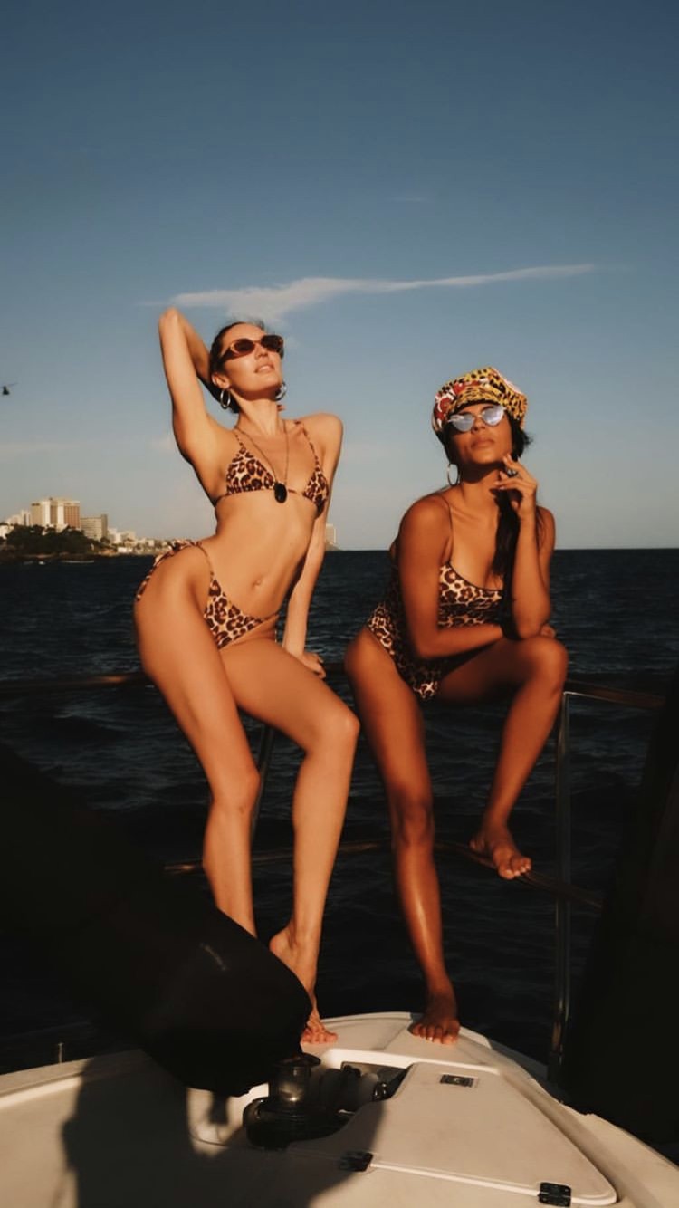 candice-swanepoel-topless-sexy-3 candice swanepoel topless sexy 3