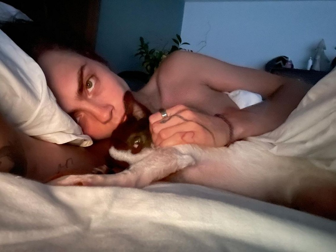 Cara Delevingne Nude tits In Bed
