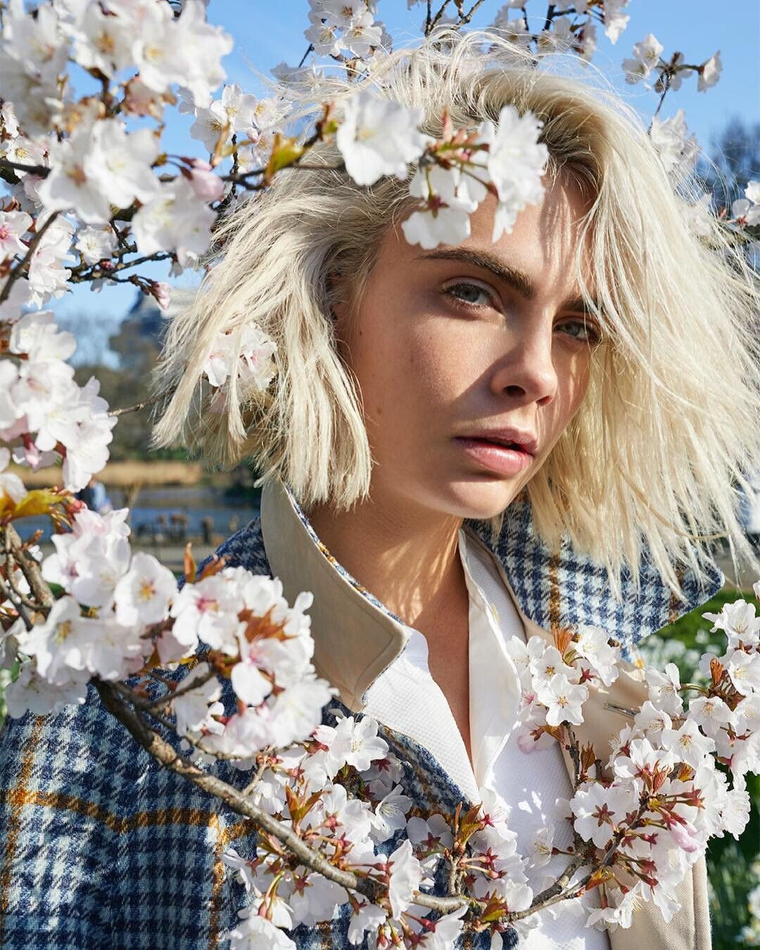 cara-delevingne-sexy-spring-2019-4 cara delevingne sexy spring 2019 4