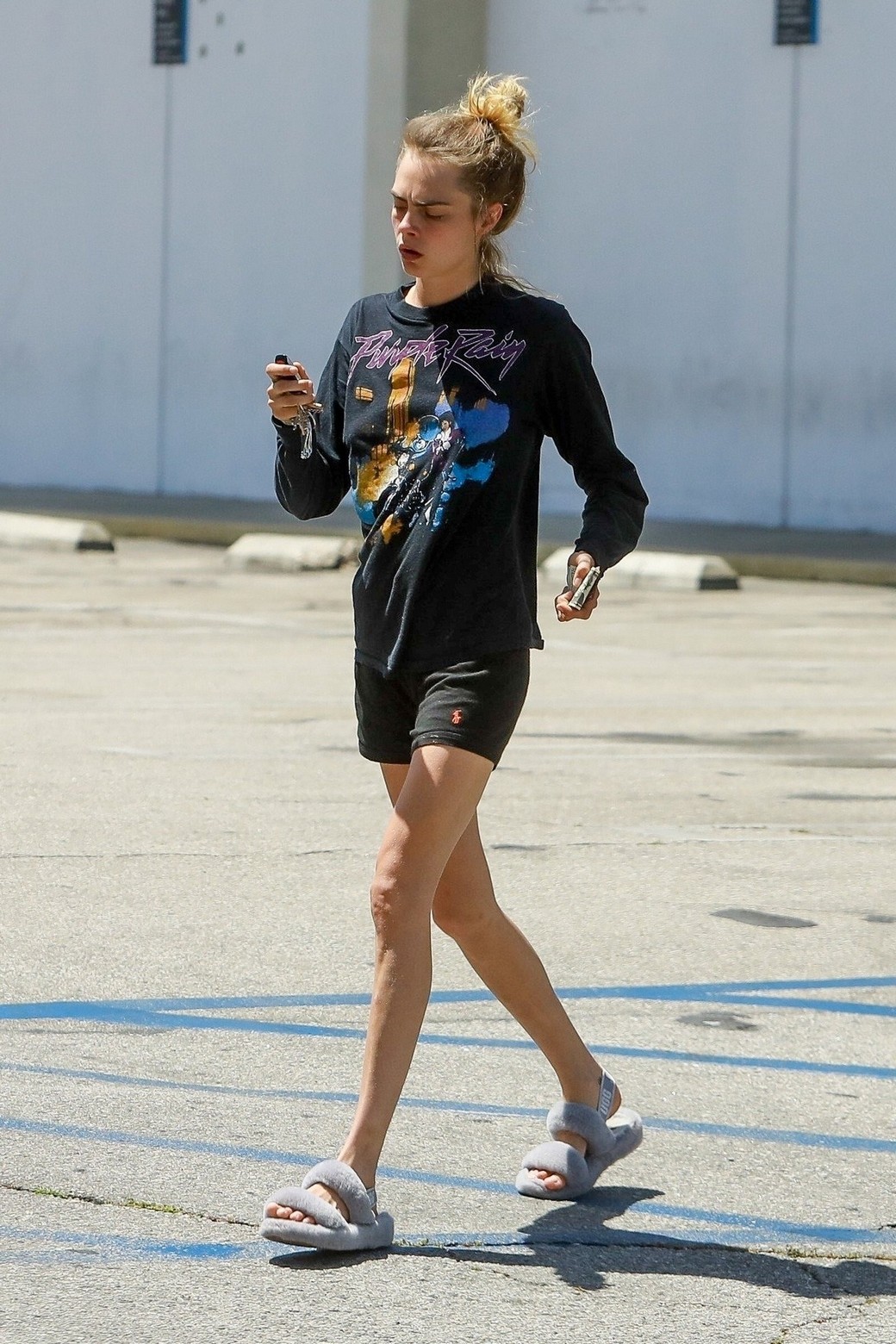 cara-delevingne-sexy-walk-to-the-atm-in-la-thefappening-pro-1 cara delevingne sexy walk to the atm in la thefappening pro 1