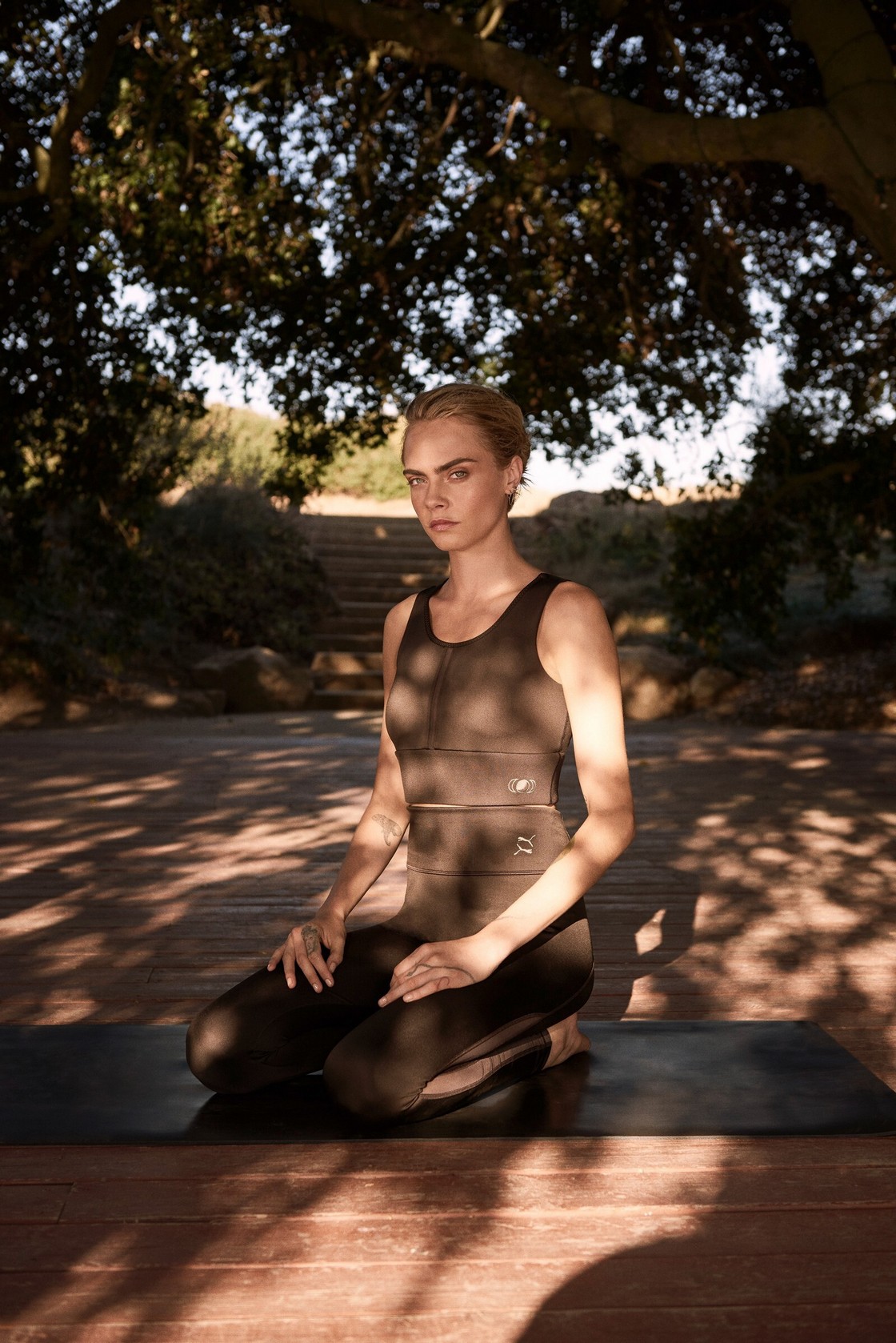 cara-delevingne-sexy-yoga-puma-thefappening-cfd-1 Cara Delevingne Sexy