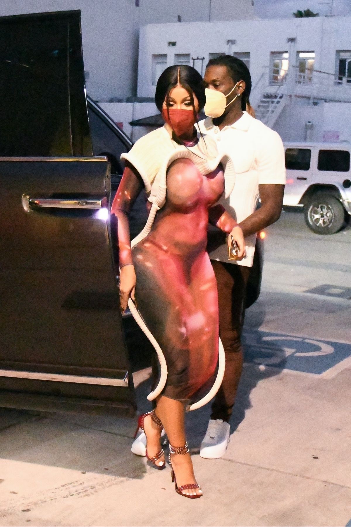 cardi-b-naked-shopping-in-la-thefappening-cfd-6 cardi b naked shopping in la thefappening cfd 6