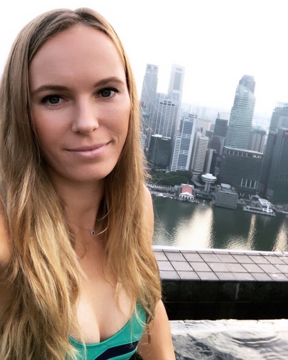 caroline-wozniacki-sexy-2019-33 caroline wozniacki sexy 2019 33