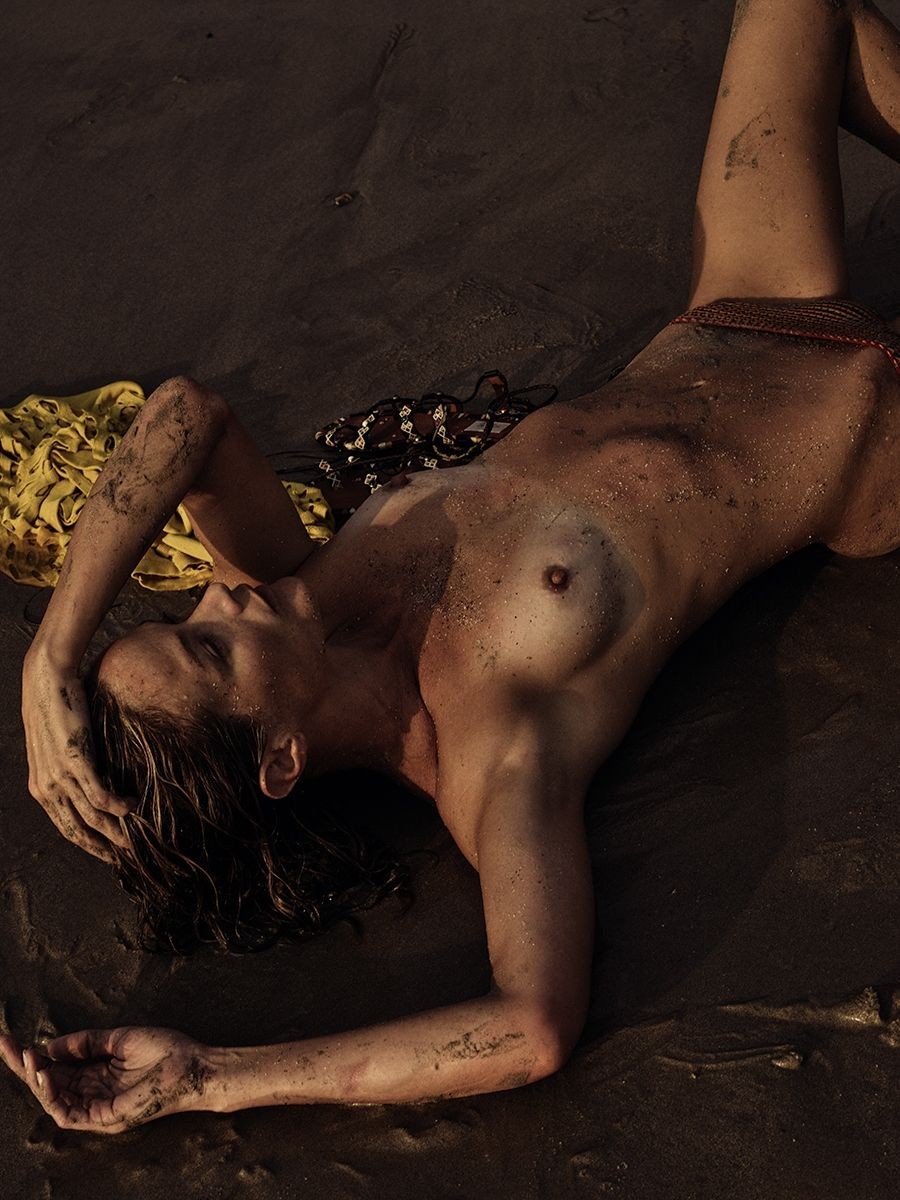 carolyn-murphy-10-nude-thefappening-pro_ carolyn murphy 10 nude thefappening pro